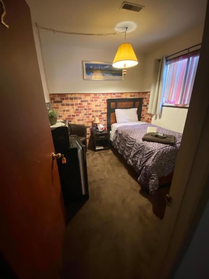 Guesthouse Austria Stewart Bagian luar foto