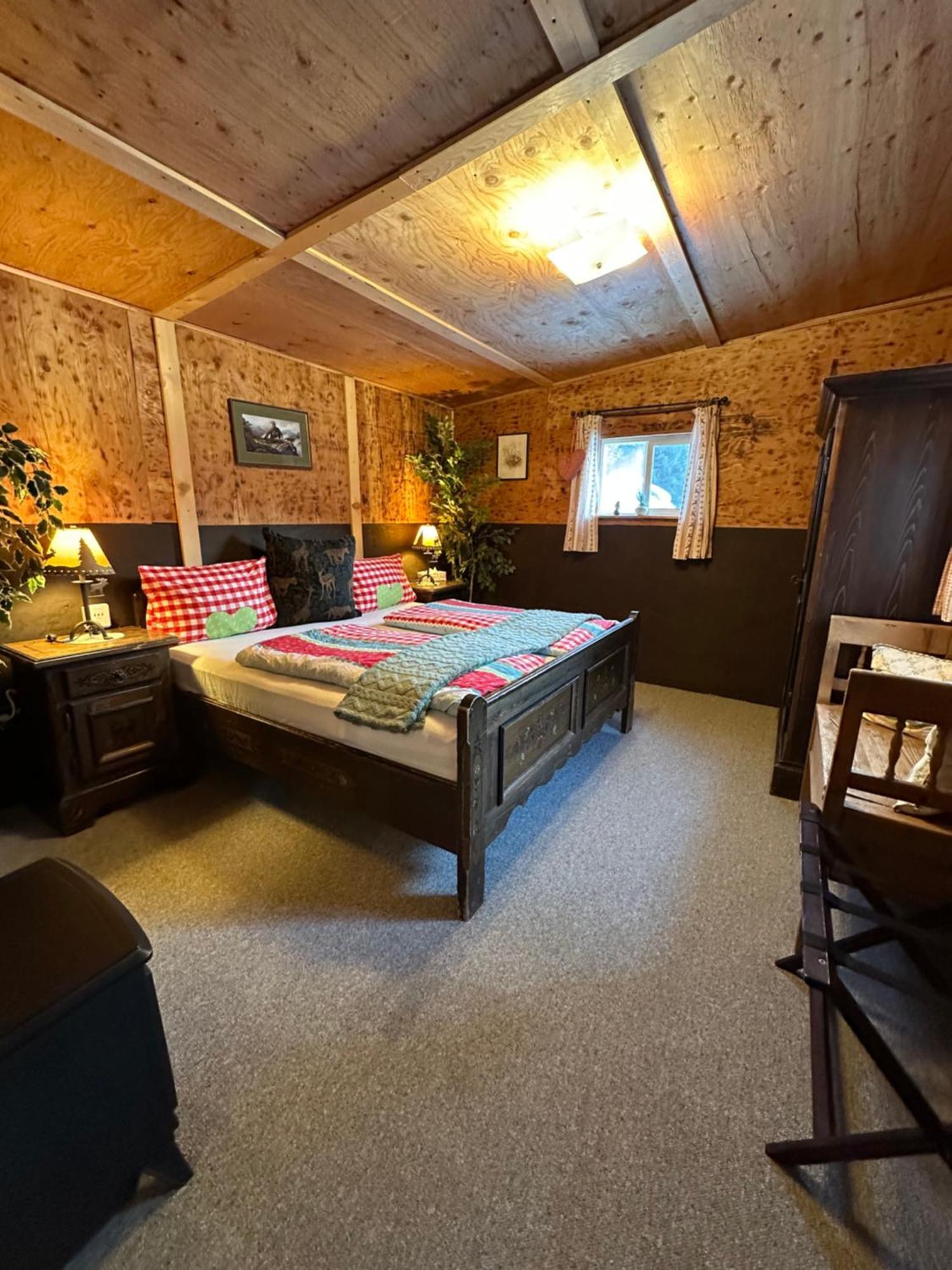 Guesthouse Austria Stewart Bagian luar foto